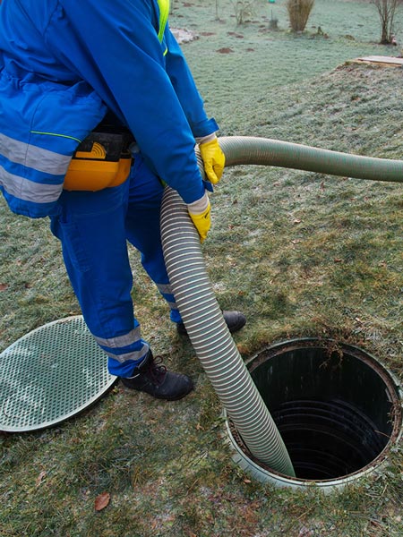 Cleaning Septic Tank